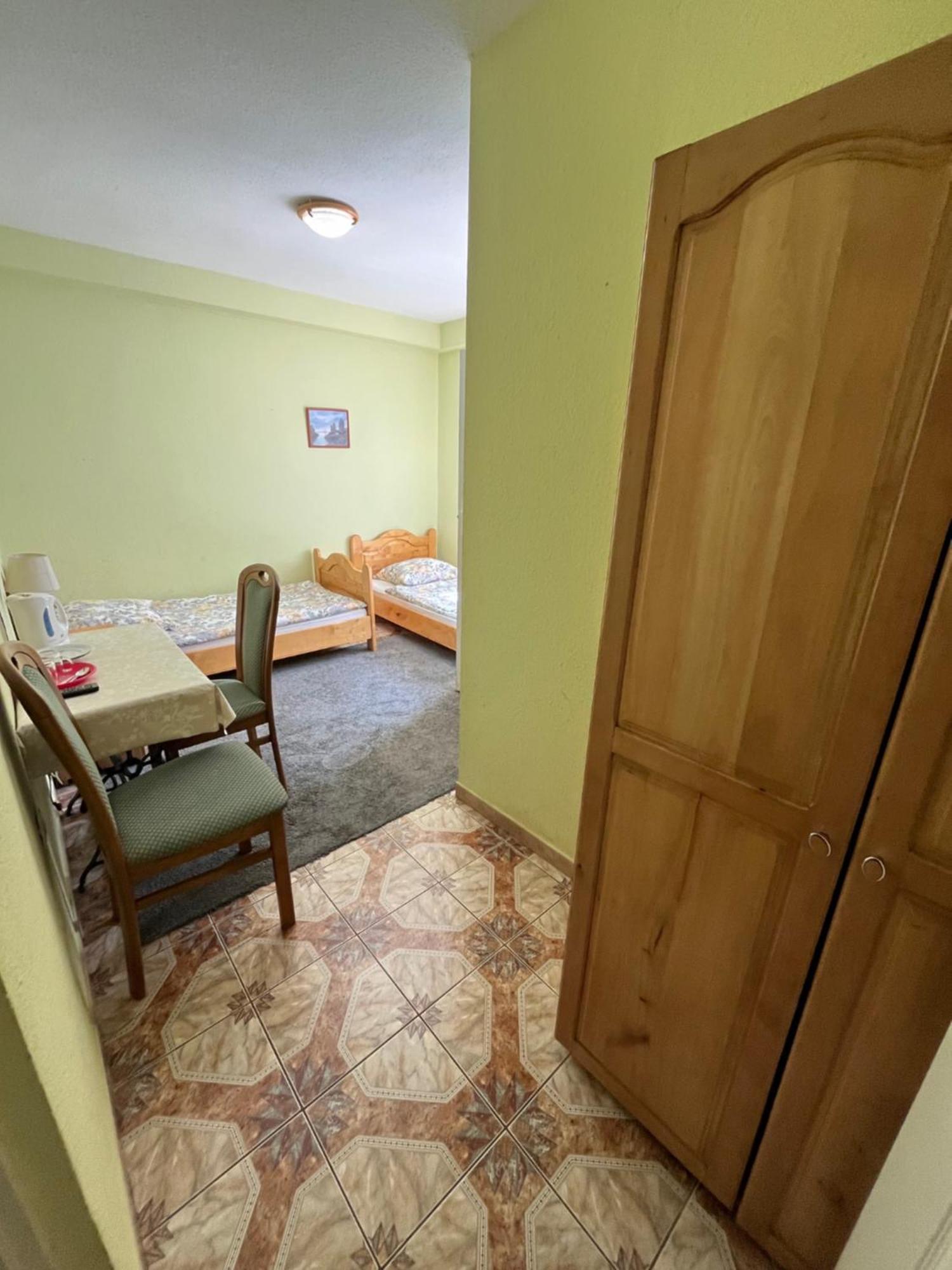 Dom Goscinny Biegun Wałbrzych Kültér fotó